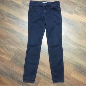 Abercrombie & Fitch Dark Wash Women’s Jeggings